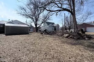 102 E Lincoln St, Pesotum, IL 61863 - Photo 4