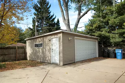 1724 W 105th Street, Chicago, IL 60643 - Photo 34
