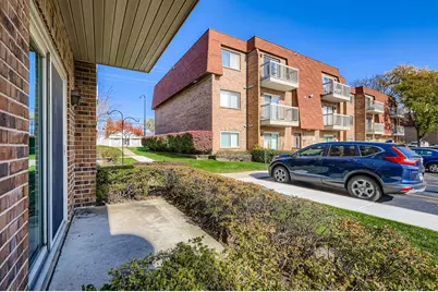 707 W Central Road #A6, Mount Prospect, IL 60056 - Photo 14