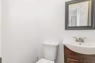 1320 S Heath Ave, Chicago, IL 60608 - Photo 16