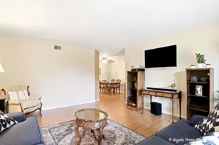 1425 Sandpebble Dr, Wheeling, IL 60090 - Photo 6