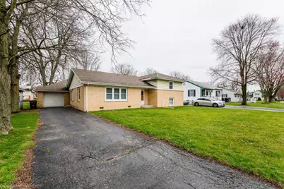 309 E South Street, Peotone, IL 60468 - Photo 2