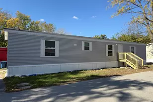 1712 S Dixie Hwy, Crete, IL 60417 - Photo 1