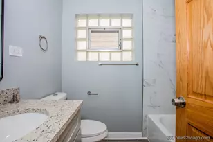 9015 S Carpenter St, Chicago, IL 60620 - Photo 8