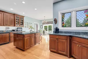 802 Kenmare Dr, Burr Ridge, IL 60527 - Photo 18