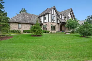 802 Kenmare Dr, Burr Ridge, IL 60527 - Photo 2