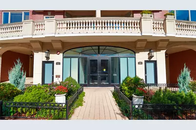 508 W Melrose Street #PH-W, Chicago, IL 60657 - Photo 2