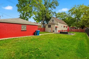 12412 S Lincoln St, Calumet Park, IL 60827 - Photo 26