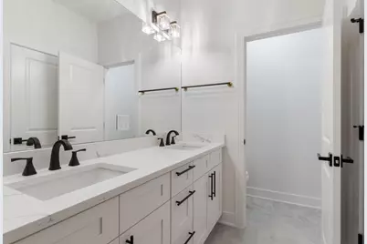 4920 N Whipple Street #2, Chicago, IL 60625 - Photo 10