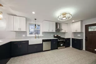 9708 S Ellis Ave, Chicago, IL 60628 - Photo 4