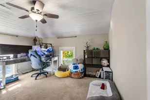 105 E Illinois St, Mansfield, IL 61854 - Photo 16