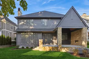 331 Forest Rd, Hinsdale, IL 60521 - Photo 2