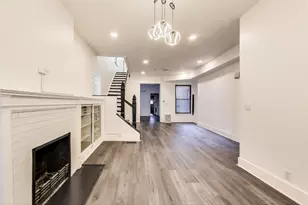 928 E 46th St, Chicago, IL 60653 - Photo 6