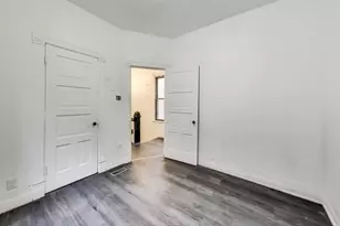 928 E 46th St, Chicago, IL 60653 - Photo 20