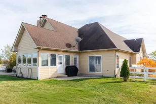 2601 N 3653rd Rd, Sheridan, IL 60551 - Photo 46