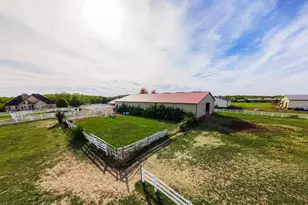 2601 N 3653rd Rd, Sheridan, IL 60551 - Photo 58