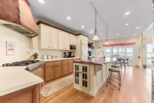 2601 N 3653rd Rd, Sheridan, IL 60551 - Photo 14