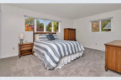 704 Lois Place, Joliet, IL 60435 - Photo 24