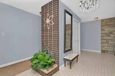 704 Lois Place, Joliet, IL 60435 - Photo 2