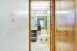 132 Tanglewood Dr, Elk Grove Village, IL 60007 - Photo 34