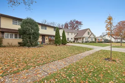 132 Tanglewood Drive, Elk Grove Village, IL 60007 - Photo 42