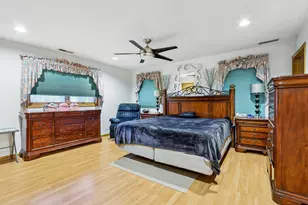 132 Tanglewood Dr, Elk Grove Village, IL 60007 - Photo 22