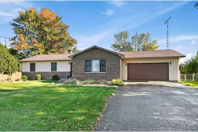 19474 Hahn Drive, Dekalb, IL 60115 - Photo 2