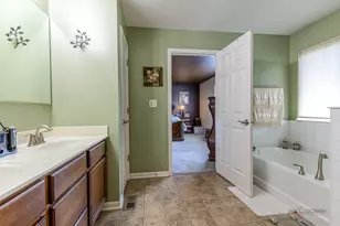3316 Highwood Ct, Elgin, IL 60124 - Photo 26
