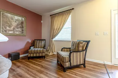 3316 Highwood Court, Elgin, IL 60124 - Photo 8