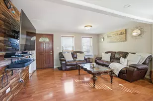 454 N Cedar Ave, Wood Dale, IL 60191 - Photo 2