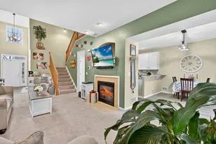 6034 Delaney Dr, Hoffman Estates, IL 60192 - Photo 4