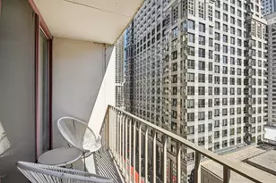 200 N Dearborn St, Chicago, IL 60601 - Photo 18