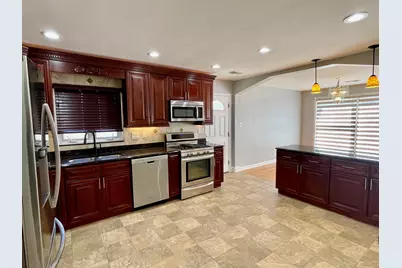 3942 W Fitch Avenue, Lincolnwood, IL 60712 - Photo 6