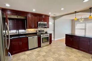 3942 W Fitch Ave, Lincolnwood, IL 60712 - Photo 6