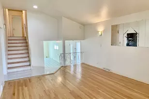 4825 W Sherwin Ave, Lincolnwood, IL 60712 - Photo 6