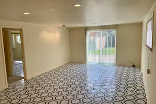 4825 W Sherwin Ave, Lincolnwood, IL 60712 - Photo 16