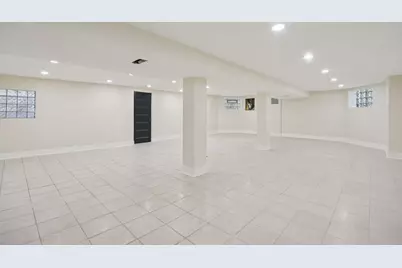 8153 S Champlain Avenue, Chicago, IL 60619 - Photo 28