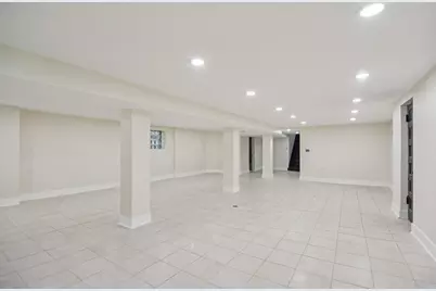 8153 S Champlain Avenue, Chicago, IL 60619 - Photo 32