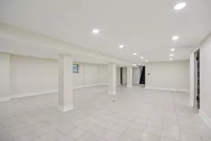 8153 S Champlain Ave, Chicago, IL 60619 - Photo 32