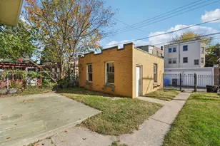 8153 S Champlain Ave, Chicago, IL 60619 - Photo 34