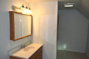 208 Washington St, Dana, IL 61321 - Photo 22