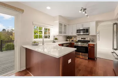 344 Rock Hall Circle, Grayslake, IL 60030 - Photo 8