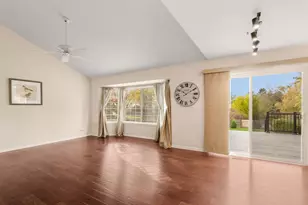 344 Rock Hall Cir, Grayslake, IL 60030 - Photo 2