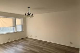 5746 N Kimball Ave, Chicago, IL 60659 - Photo 2