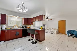 8729 W Summerdale Ave, Chicago, IL 60656 - Photo 28