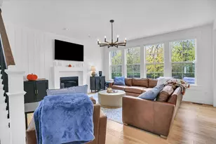 1311 Ravenwood Dr, Mahomet, IL 61853 - Photo 4