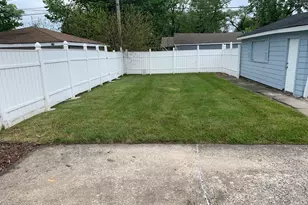 17335 Community St, Lansing, IL 60438 - Photo 2