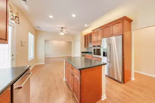 11 Beaconsfield Ct, Lincolnshire, IL 60069 - Photo 12