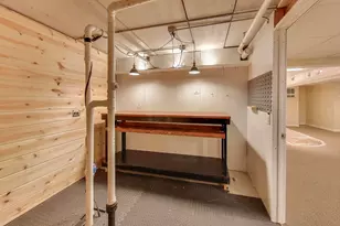 11 Beaconsfield Ct, Lincolnshire, IL 60069 - Photo 34