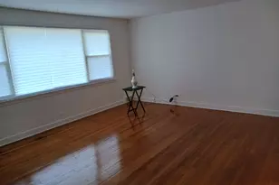 [Address not provided], Westchester, IL 60154 - Photo 4